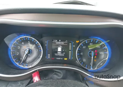 2024 Chrysler Voyager Lx из США, поврежденный, VIN 2C4RC1CG6RR150890